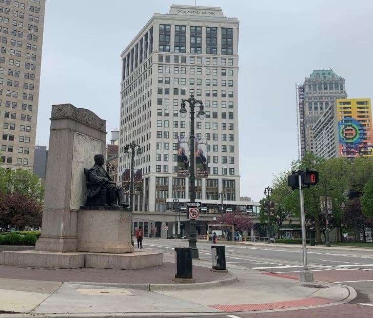 empty Detroit south of 8 mile early in pandemic